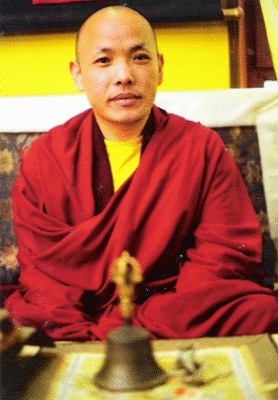 khenpo trinley gyaltsen en lama en 2008